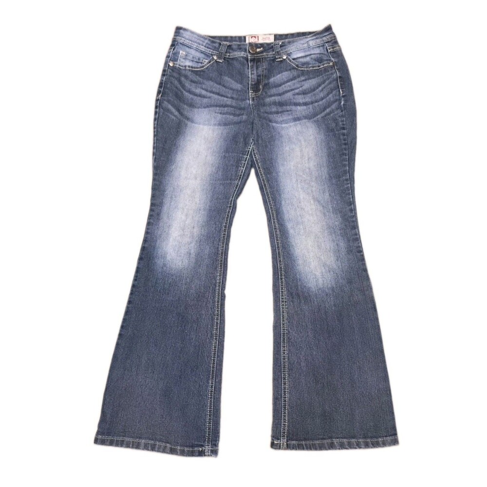 LEI Sophia Womens 11 Short Jeans Y2K Flare Low Rise Stretch Pocket Stitch Denim